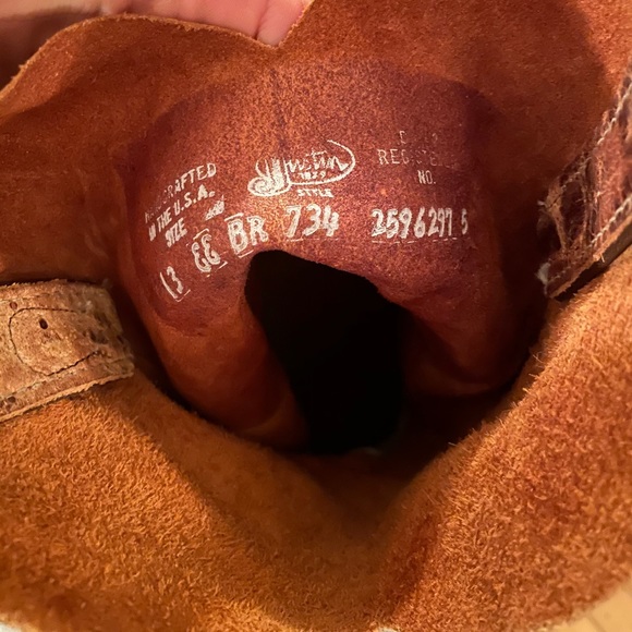 Justin hand crafted cowhide/leather cowboy boot - Picture 3 of 8